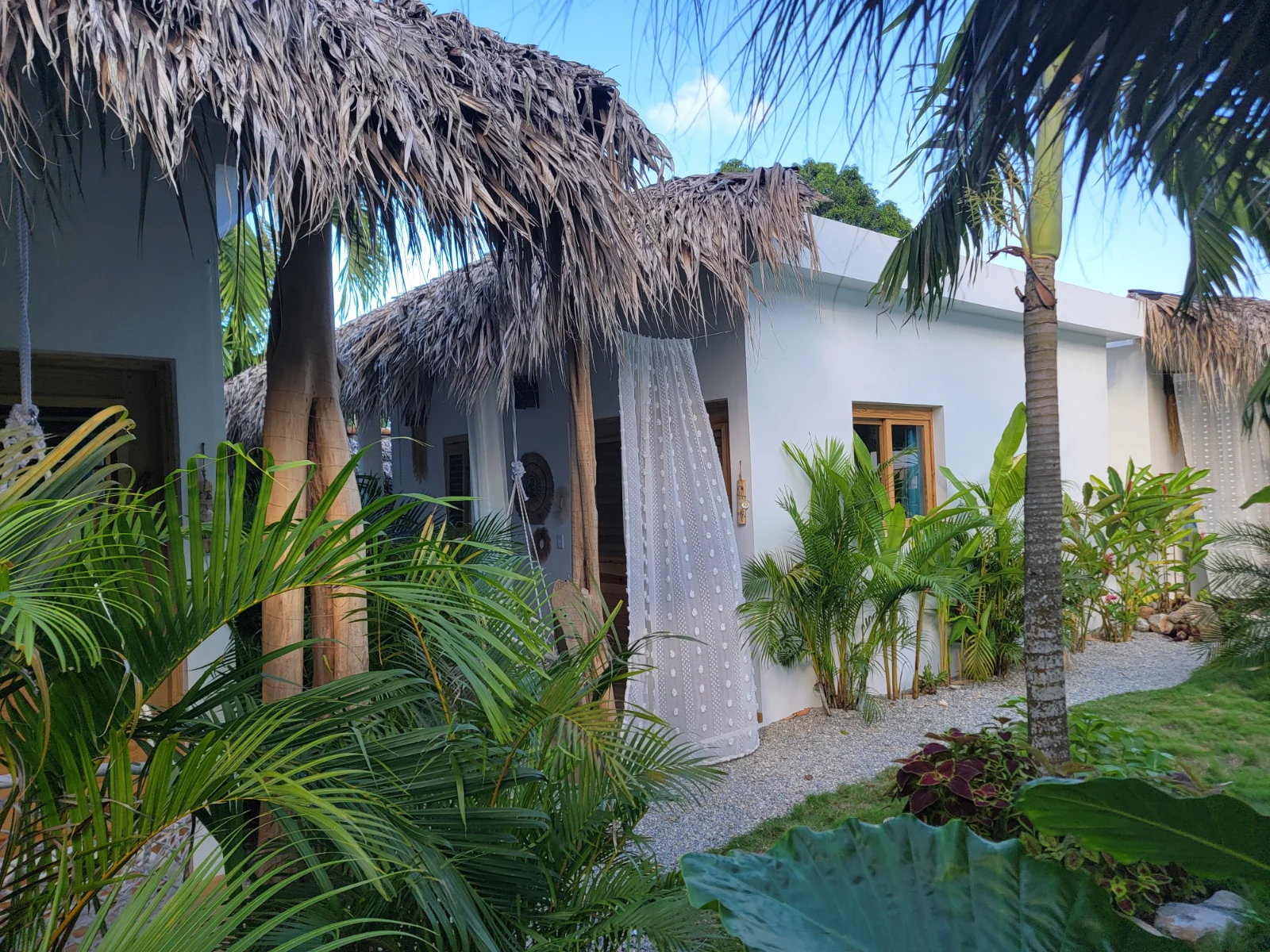 PAR 3 MINIS VILLAS / FAMILY COMBO 3 PRIVATE MINIS VILLAS ET POOL ACCESS