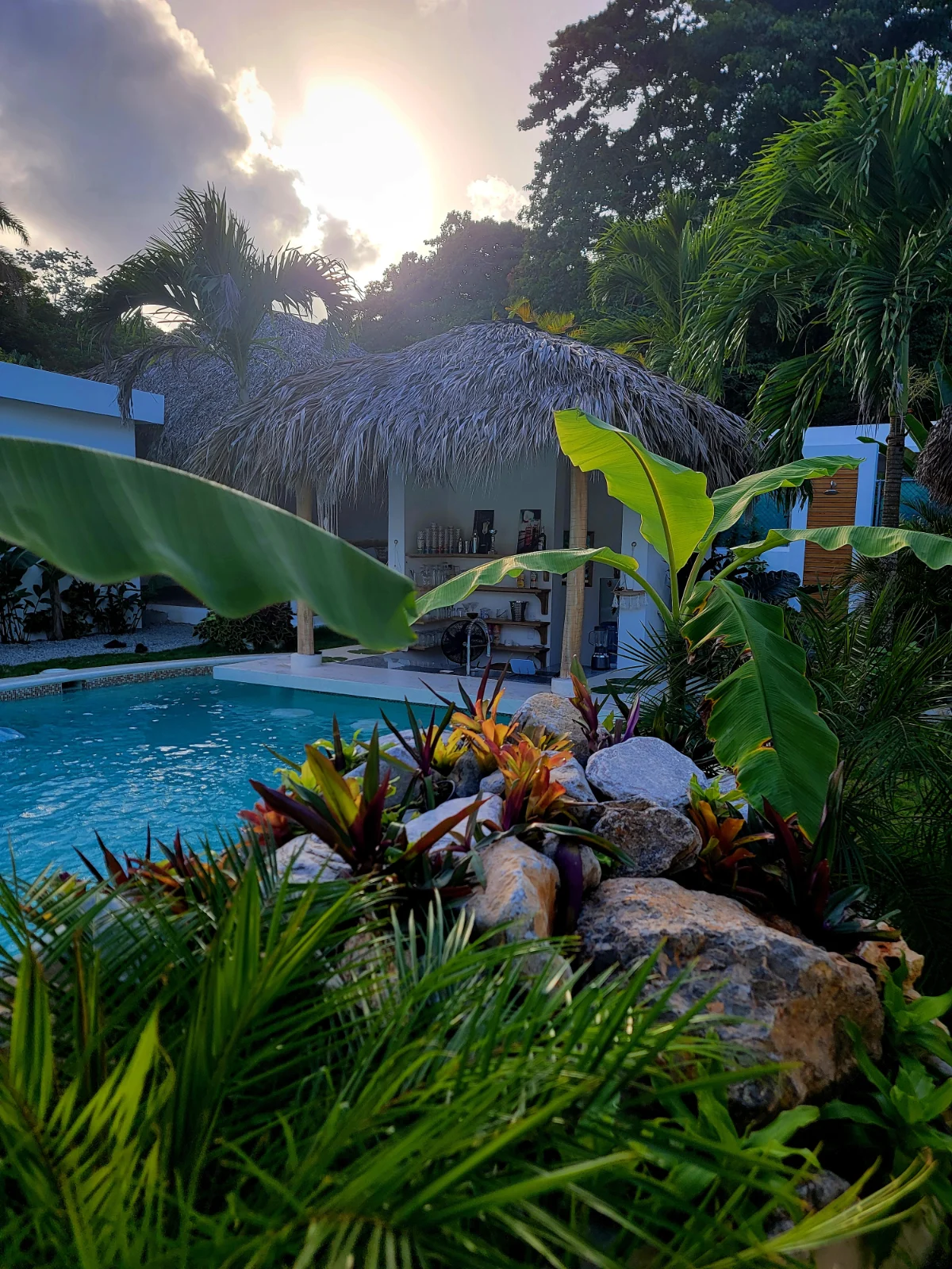 PAR 3 MINIS VILLAS / FAMILY COMBO 3 PRIVATE MINIS VILLAS ET POOL ACCESS