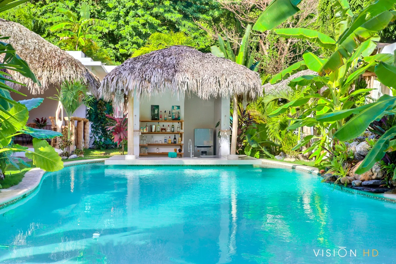 PAR 3 MINIS VILLAS / FAMILY COMBO 3 PRIVATE MINIS VILLAS ET POOL ACCESS