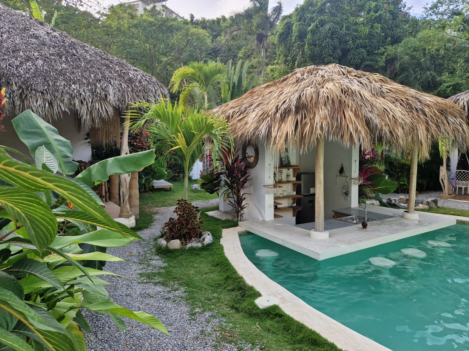 PAR 4 MINIS VILLAS / GROUP GETAWAY 4 PRIVATE MINIS VILLAS ET POLL ACCESS