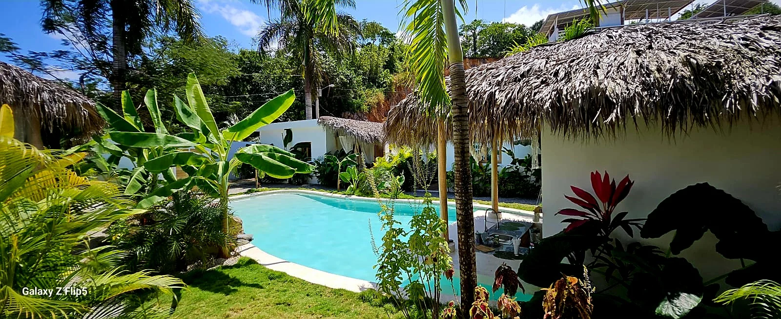 PAR 4 MINIS VILLAS / GROUP GETAWAY 4 PRIVATE MINIS VILLAS ET POLL ACCESS